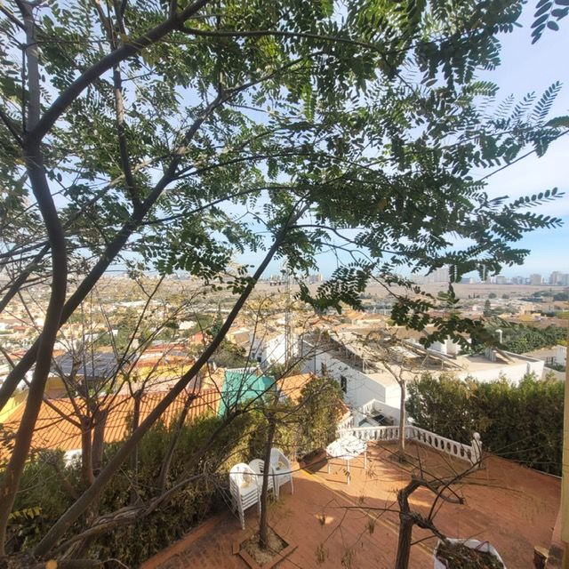 Por 480000€ Complejo Turístico de 5 apartamentos