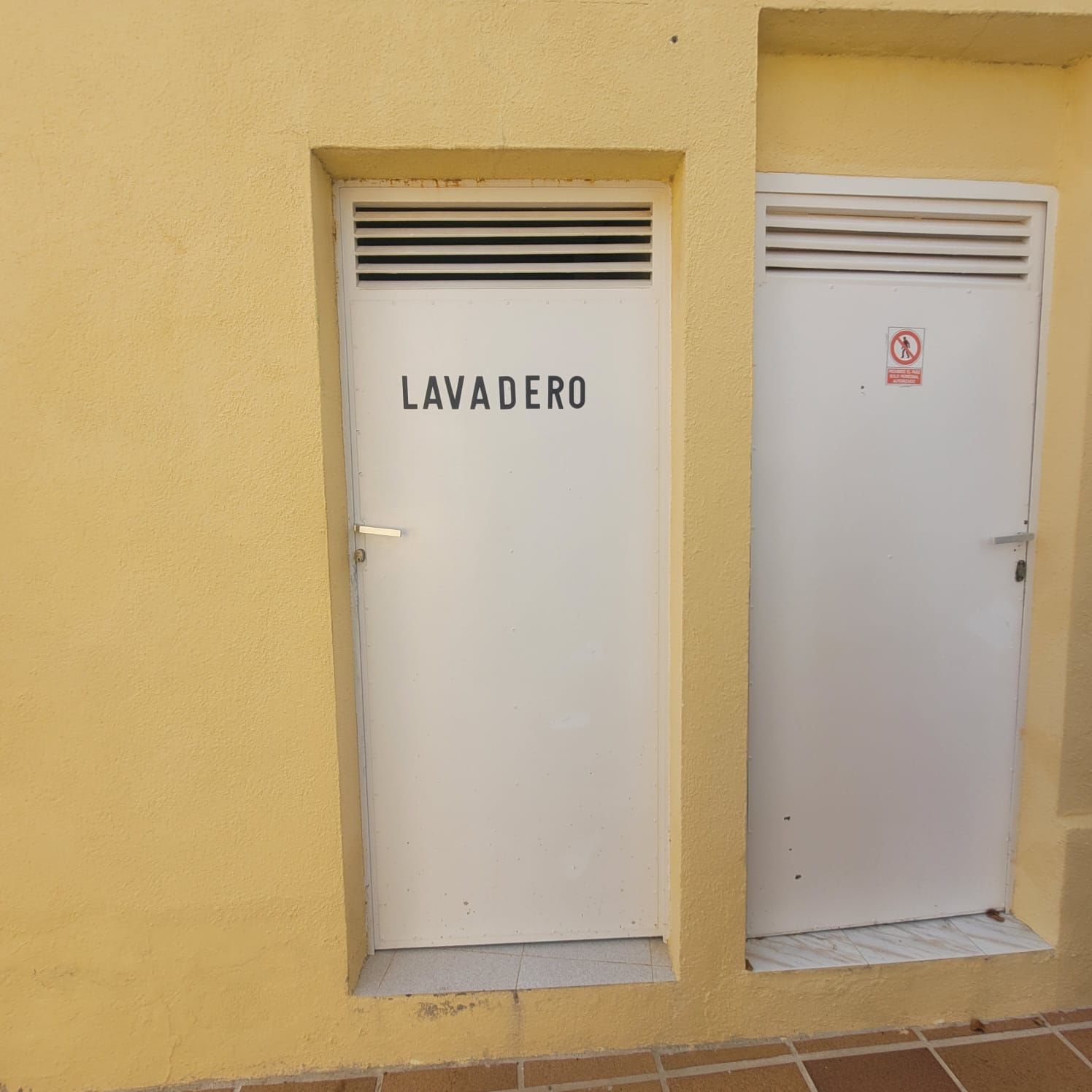Por 480000€ Complejo Turístico de 5 apartamentos
