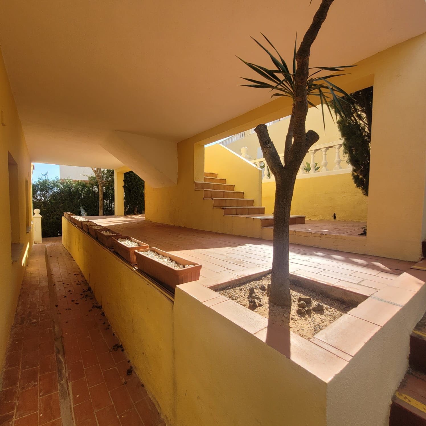 Por 480000€ Complejo Turístico de 5 apartamentos