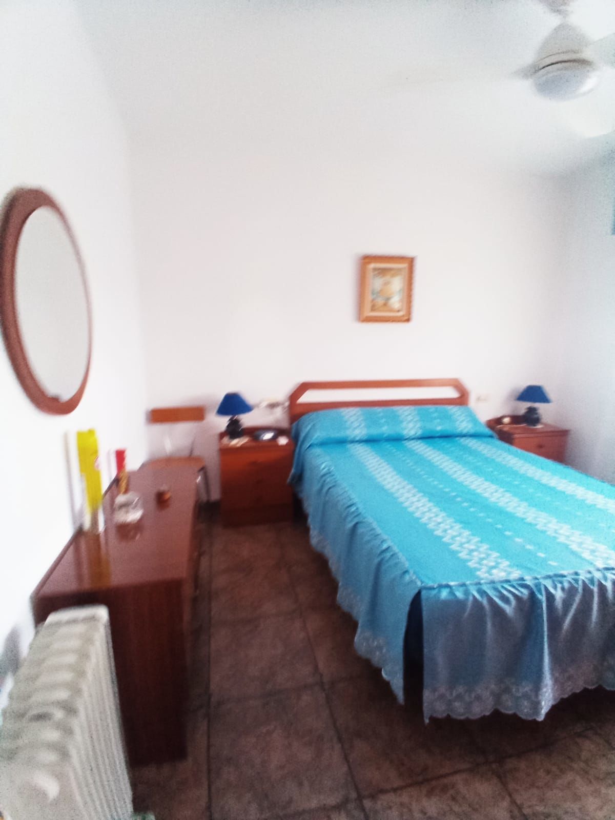 Por 240000€  este amplio chalet !!