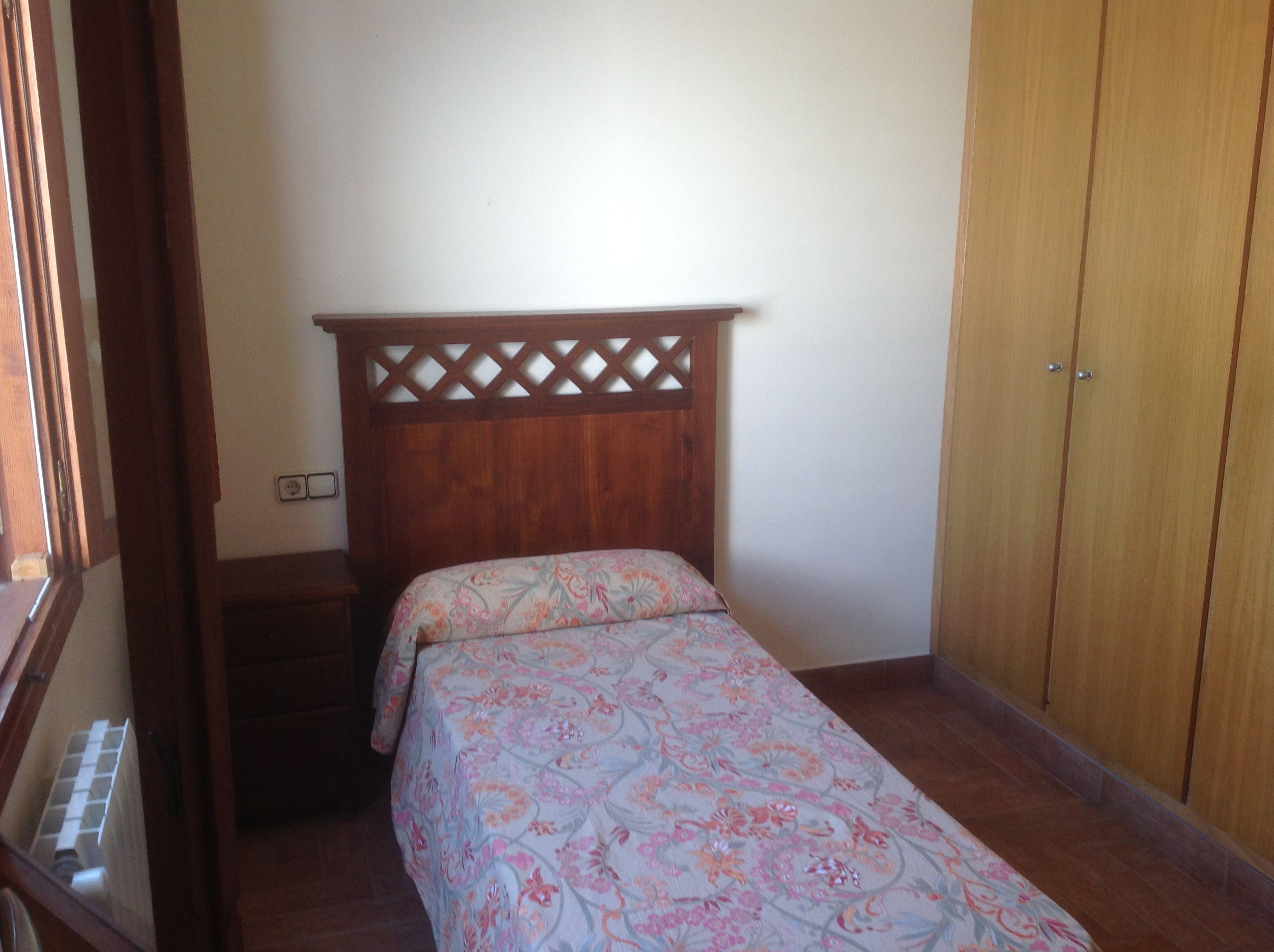 Chalet  por la zona del grao !!