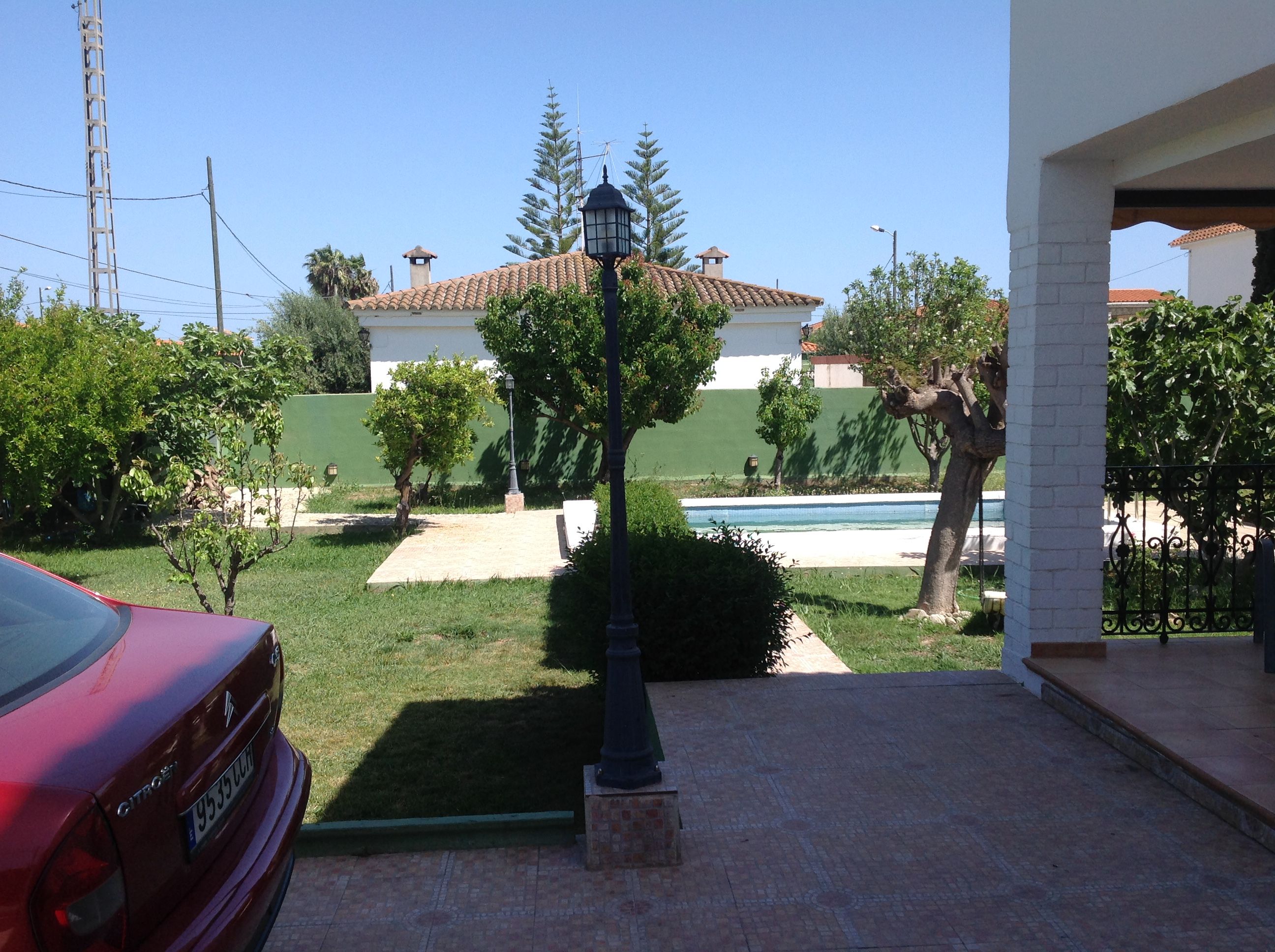 Chalet  por la zona del grao !!